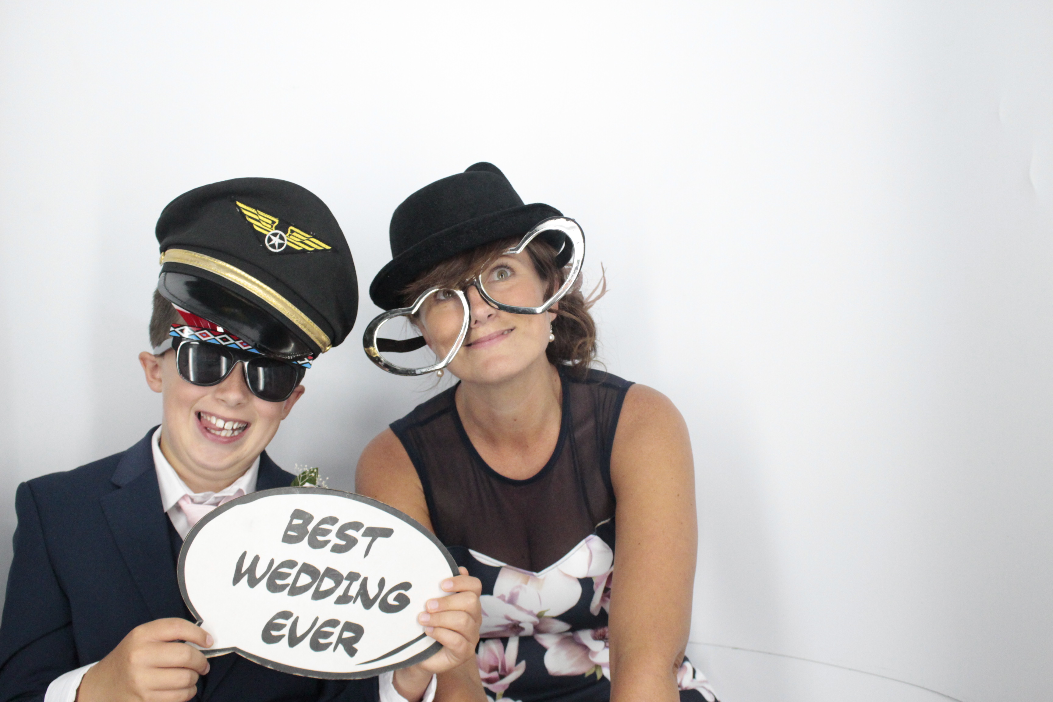 Kim & Andy's Wedding | View more photos from the event at gallery.myphotoboothexperience.co.uk/u/MyPhotoBoothExperienceLtd/Kim-Andys-Wedding